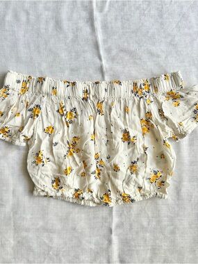 Feathers white and yellow floral off shoulder top, size medium